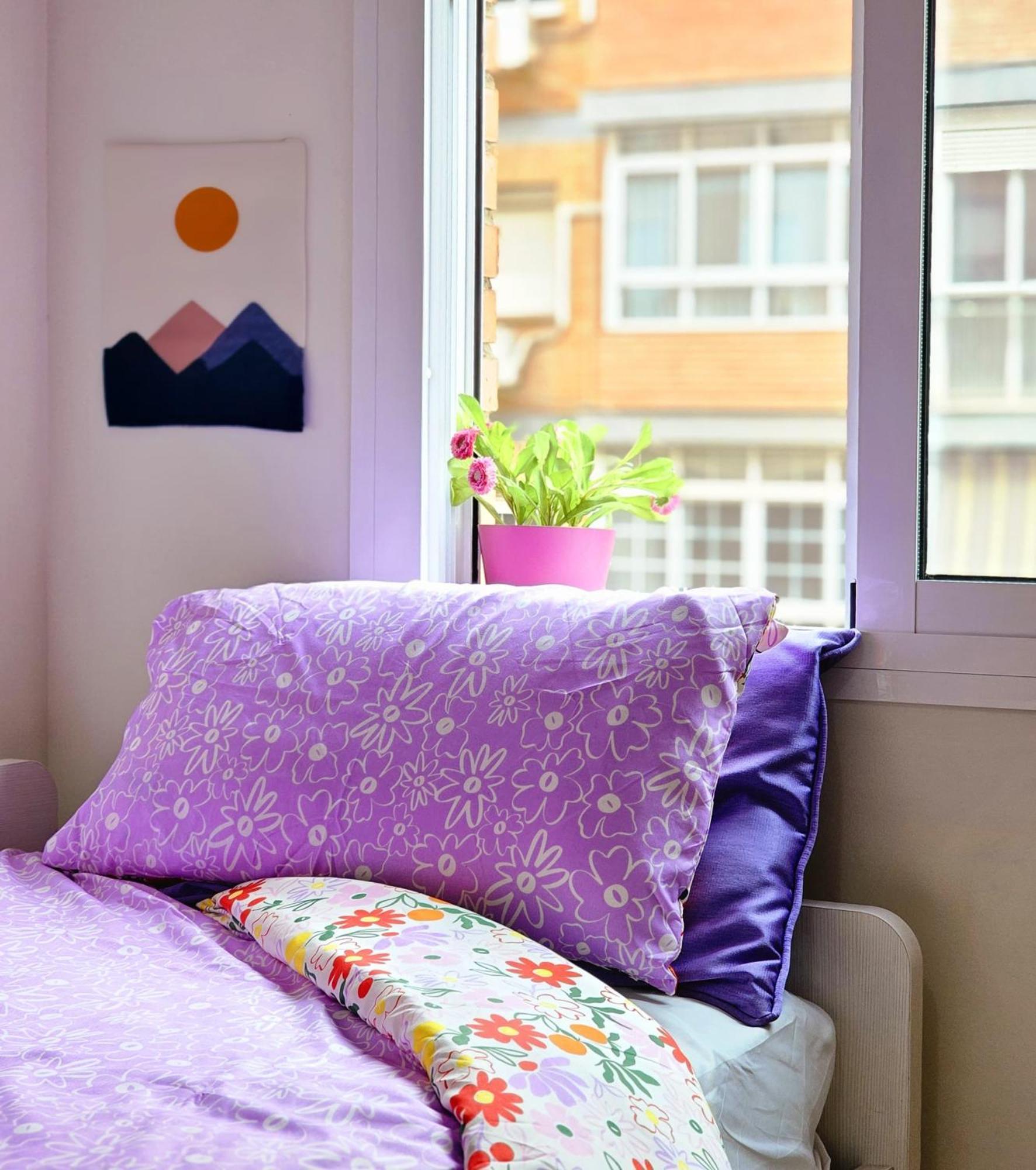 Modern Near Airport & Center Homestay